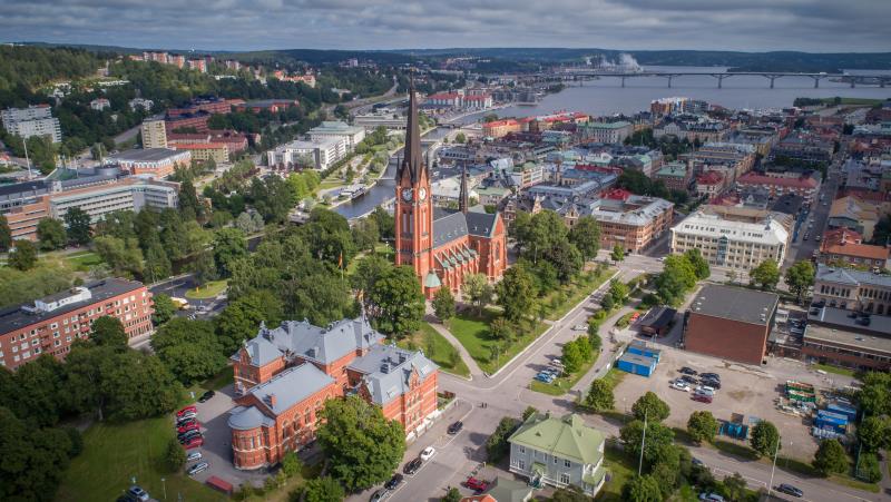 Adress i Sundsvalls Gustav Adolf i Sundsvall i Vsternorrlands ln. Hitta hit Om man bor hr och har 30 000 kr i ln s fr man behlla ca 19 800 kr efter skatt. Rosenborgsgatan 48 Vsternorrlands ln, Sundsvall - redteksystems.net